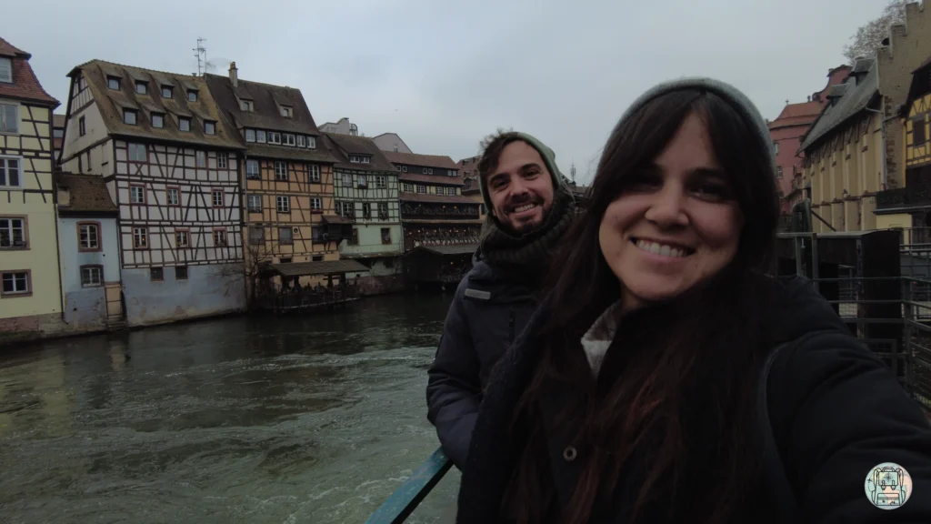 Teresa e Iker recorriendo los mejores destinos para viajar en navidad
