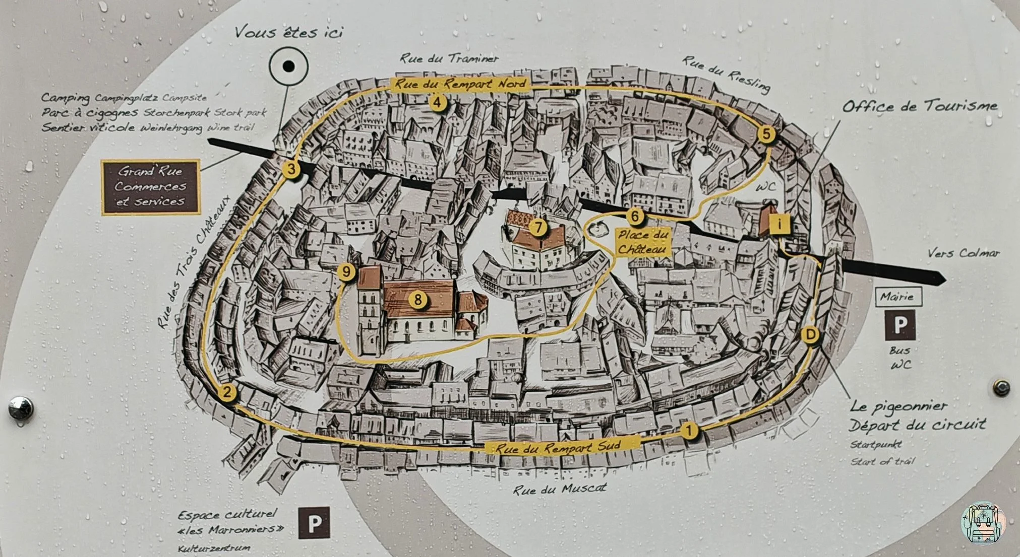 Mapa del centro historico de Eguisheim con itinerario peatonal