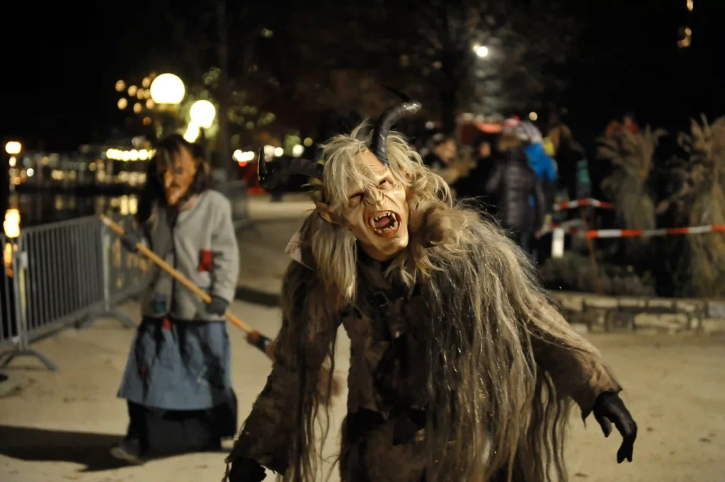 El Krampuslauf de Múnich es uno de los espectáculos que ver en Navidad más interesantes de Europa